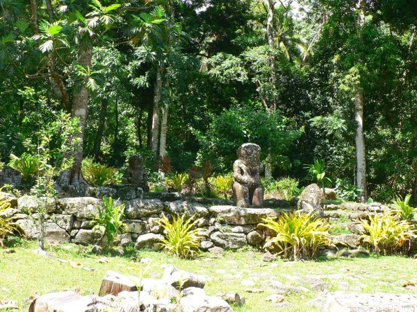 58- Site archeologique de Iipona a Puamau 